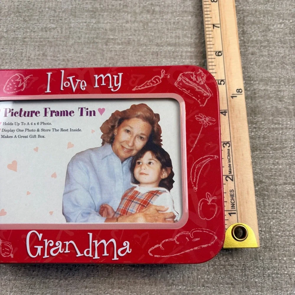 VTG I Love My Grandma Picture Frame Tin Red Metal Storage Box 4x6 Photo EUC Gift